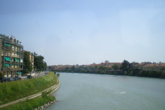20130803-152123-PENTAX_Optio_L40-Singkreis_Italien