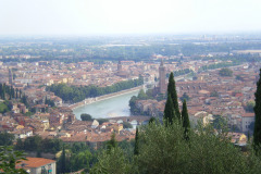 20130803-153443-PENTAX_Optio_L40-Singkreis_Italien