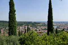 20130803-153823-DMC-TZ36-Singkreis_Italien