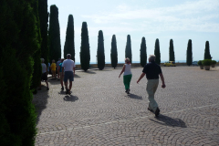 20130803-154226-DMC-TZ4-Singkreis_Italien