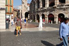 20130803-164958-DMC-TZ36-Singkreis_Italien