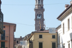 20130803-172627-DMC-TZ4-Singkreis_Italien