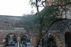 20130803-192001-DMC-TZ4-Singkreis_Italien