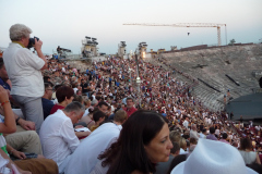 20130803-204442-DMC-TZ5-Singkreis_Italien