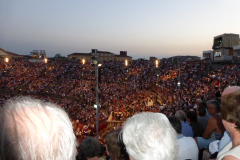 20130803-205444-DMC-TZ36-Singkreis_Italien